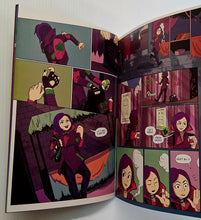 Load image into Gallery viewer, THE ISLE OF THE LOST - Melissa de la Cruz, Robert Venditti