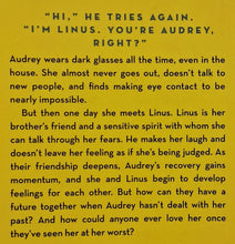 Load image into Gallery viewer, FINDING AUDREY - Sophie Kinsella