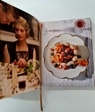 Load image into Gallery viewer, THE OFFICIAL DOWNTON ABBEY COOKBOOK - Annie Gray, Gareth Neame