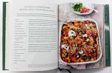 Load image into Gallery viewer, SUPER FOOD FAMILY CLASSICS - Jamie Oliver
