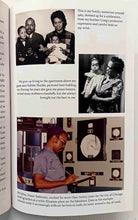 Load image into Gallery viewer, BECOMING - Michelle Obama