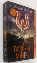 Load image into Gallery viewer, THE DARKEST MINDS - Alexandra Bracken