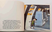 Load image into Gallery viewer, ANGELA'S AIRPLANE - Robert Munsch
