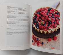 Load image into Gallery viewer, NIGELLA KITCHEN - Nigella Lawson