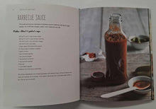 Load image into Gallery viewer, VEGAN FOOD - Saskia Fraser