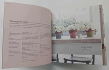 Load image into Gallery viewer, THE KNITTER'S YEAR - Debbie Bliss