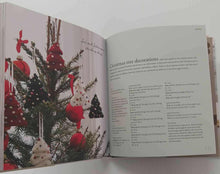 Load image into Gallery viewer, THE KNITTER'S YEAR - Debbie Bliss