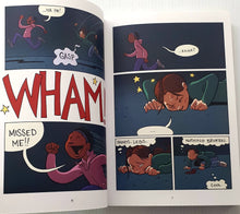 Load image into Gallery viewer, SMILE - Raina Telgemeier