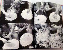 Load image into Gallery viewer, HAPPY DAYS WITH THE NAKED CHEF - Jamie Oliver