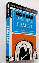Load image into Gallery viewer, HAMLET - William Shakespeare, SparkNotes