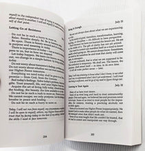 Load image into Gallery viewer, THE LANGUAGE OF LETTING GO - Melody Beattie