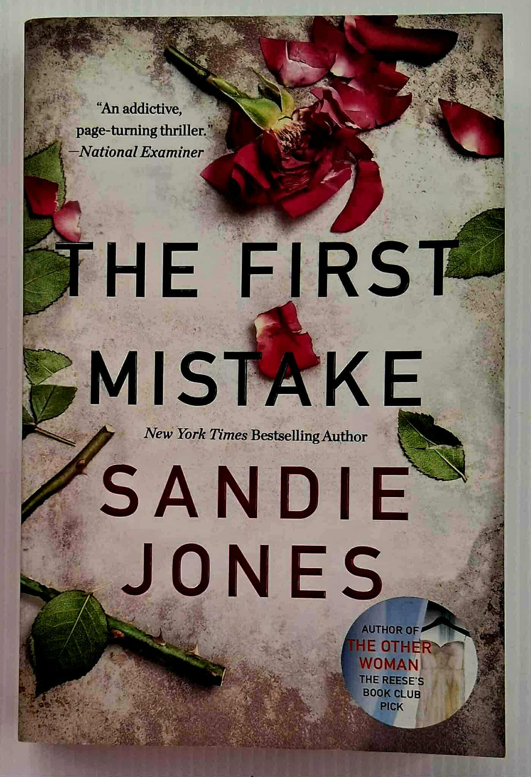 THE FIRST MISTAKE - Sandie Jones
