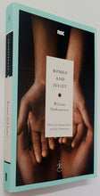 Load image into Gallery viewer, ROMEO AND JULIET - William Shakespeare, Jonathan Bate, Eric Rasmussen

