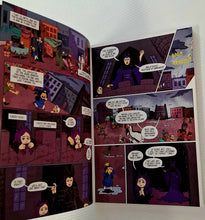 Load image into Gallery viewer, THE ISLE OF THE LOST - Melissa de la Cruz, Robert Venditti
