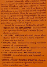 Load image into Gallery viewer, THINK LIKE A FREAK - Steven D. Levitt, Stephen J. Dubner
