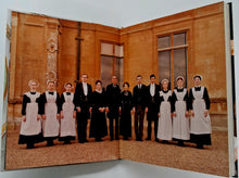 Load image into Gallery viewer, THE OFFICIAL DOWNTON ABBEY COOKBOOK - Annie Gray, Gareth Neame
