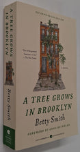 Load image into Gallery viewer, A TREE GROWS IN BROOKLYN - Betty Smith
