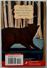 Load image into Gallery viewer, SNOW &amp; ROSE - Emily Winfield Martin

