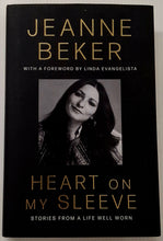 Load image into Gallery viewer, HEART ON MY SLEEVE - Jeanne Beker, Linda Evangelista
