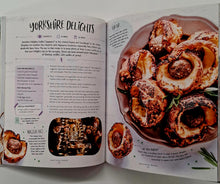 Load image into Gallery viewer, THE OFFICIAL HARRY POTTER BAKING BOOK - Joanna Farrow
