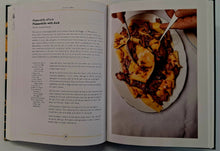 Load image into Gallery viewer, AN A-Z OF PASTA - Rachel Roddy
