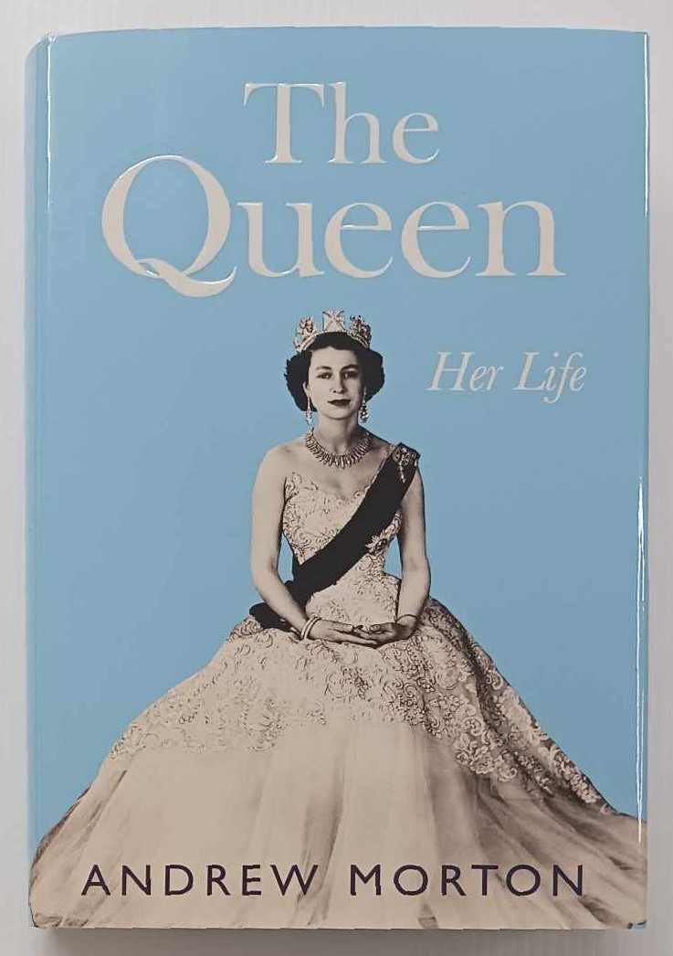 THE QUEEN - Andrew Morton