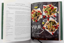 Load image into Gallery viewer, SUPER FOOD FAMILY CLASSICS - Jamie Oliver
