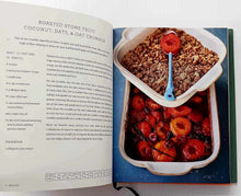 Load image into Gallery viewer, SUPER FOOD FAMILY CLASSICS - Jamie Oliver
