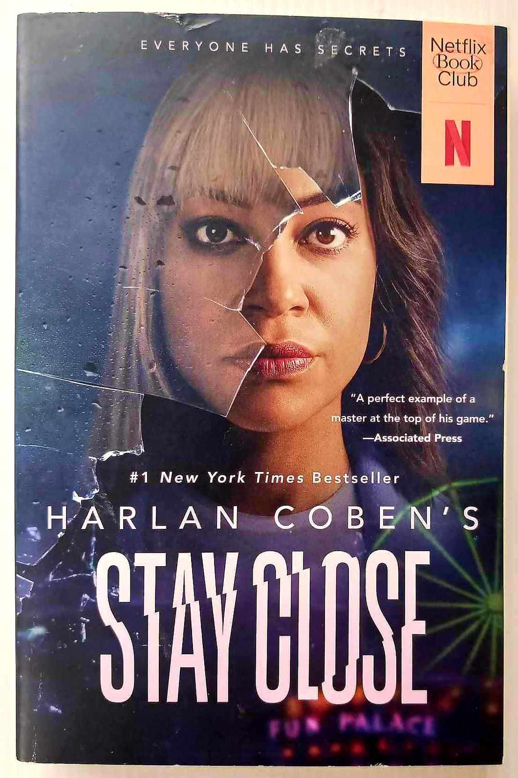 STAY CLOSE - Harlan Coben