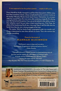 THE SUMMER HOUSE - Hannah McKinnon