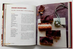 THE CHRISTMAS COOKIE COOKBOOK - Cider Mill Press