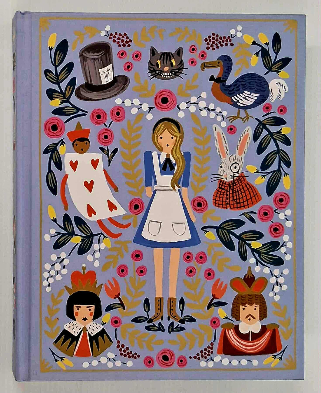 ALICE'S ADVENTURES IN WONDERLAND - Lewis Carroll