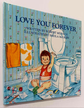 Load image into Gallery viewer, LOVE YOU FOREVER - Robert Munsch
