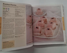 Load image into Gallery viewer, ILLUSTRATED STEP-BY-STEP BAKING - Caroline Bretherton
