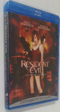 Load image into Gallery viewer, RESIDENT EVIL (BLU-RAY)
