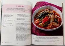 Load image into Gallery viewer, FAT FOR FUEL KETOGENIC COOKBOOK - Dr. Joseph Mercola, Pete Evans
