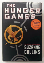 Load image into Gallery viewer, THE HUNGER GAMES - Suzanne Collins
